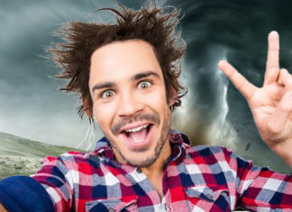 Stunning UFO-in-tornado video ruined by selfie syndrome